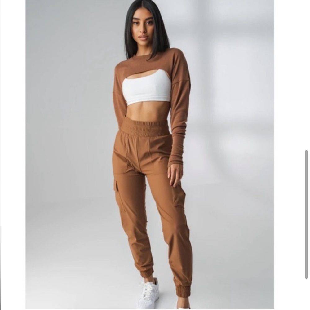 The Women’s Swift Cargo Jogger- Nutmeg (sold out on website) NWT Vitality*